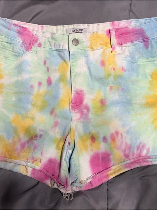 Judy Blue Pants - Judy Blue TieDye Denim Cutoff Shorts Size 1X 14w/16w